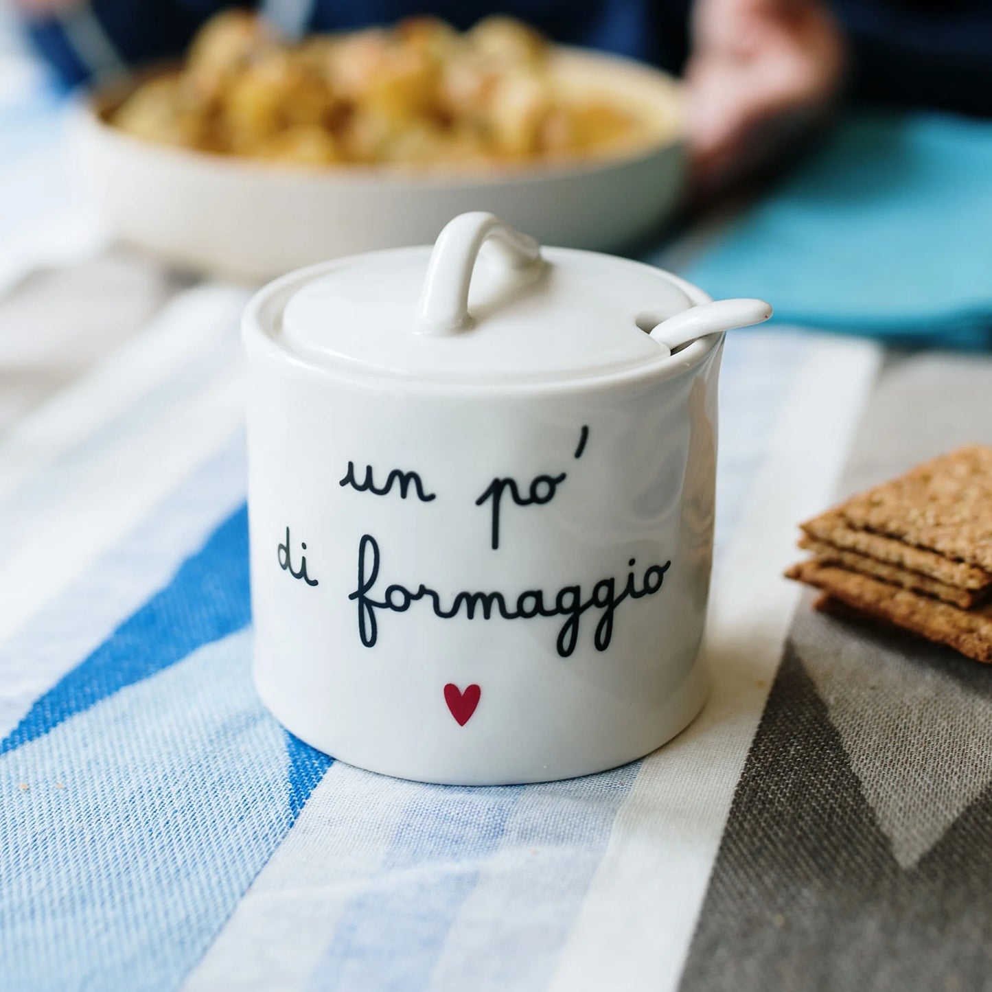 Formaggiera Un Po' Di Formaggio